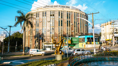 Shopping Tropical no Centro de Caldas Novas Goiás